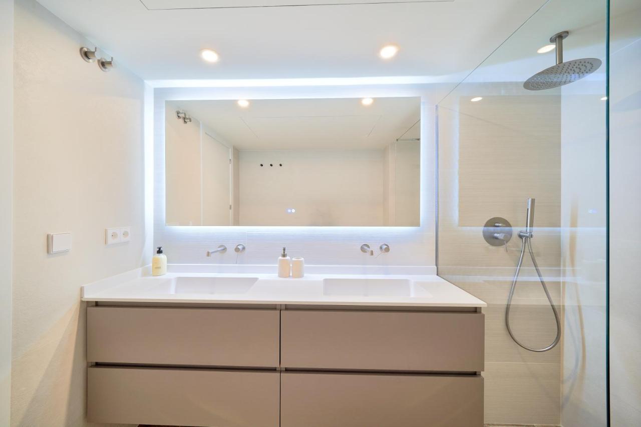 Sea Suite Beachfront Marbella Exterior photo