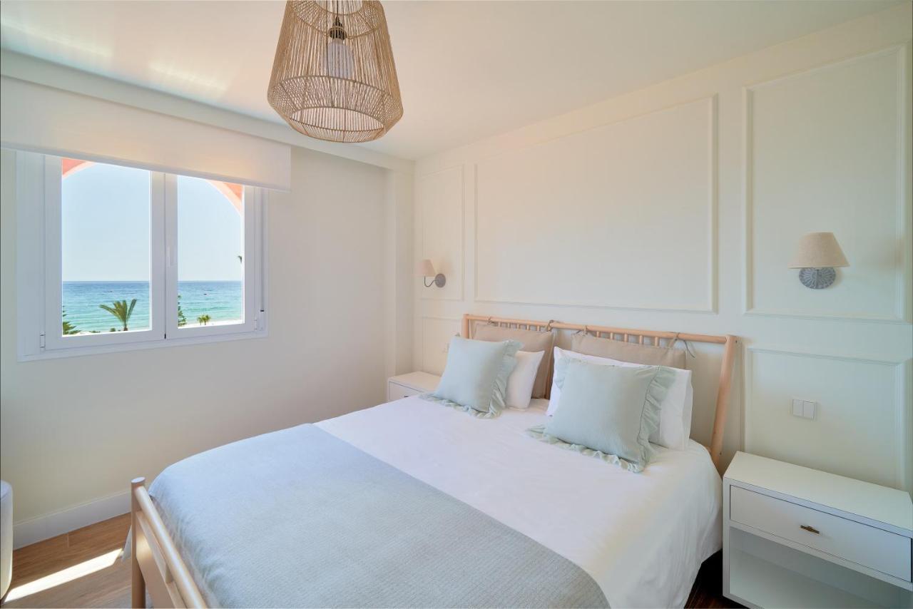 Sea Suite Beachfront Marbella Exterior photo