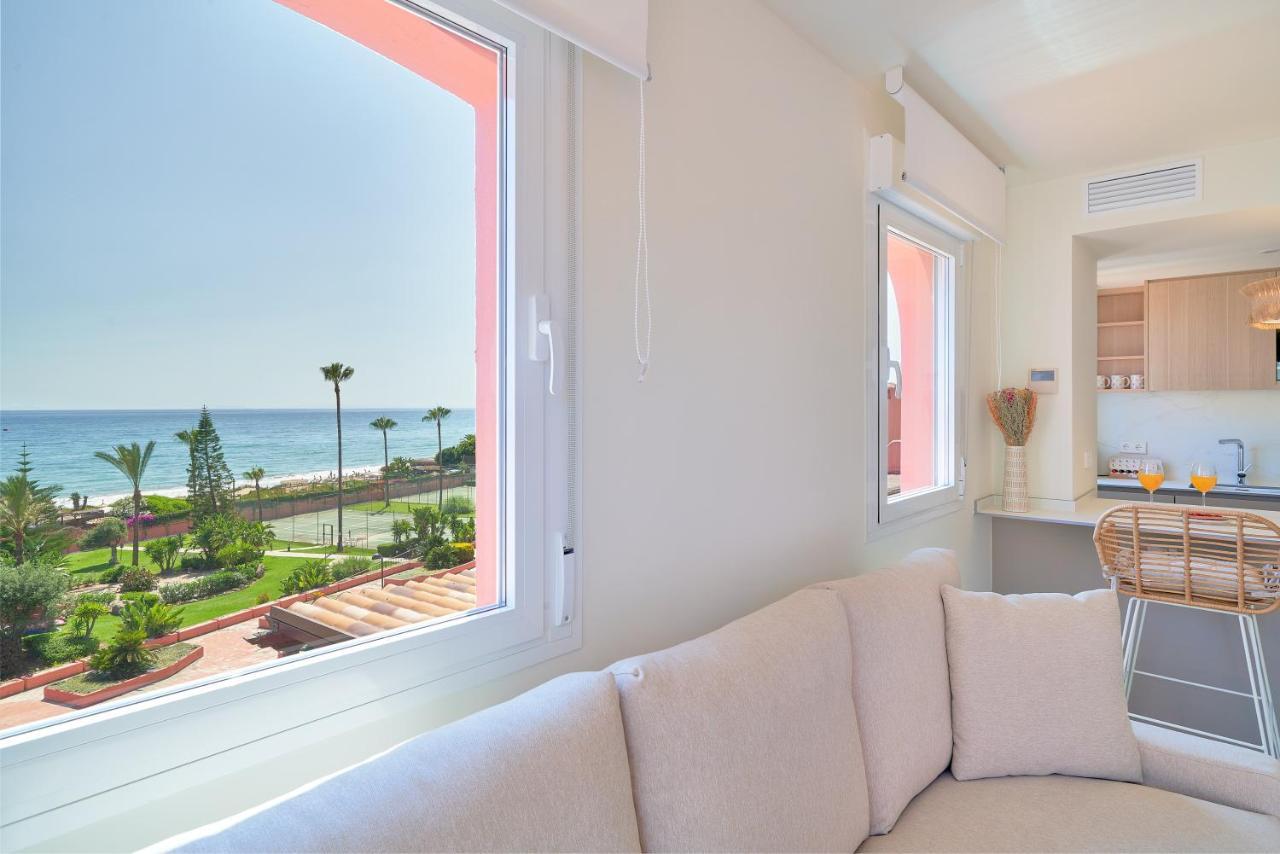 Sea Suite Beachfront Marbella Exterior photo