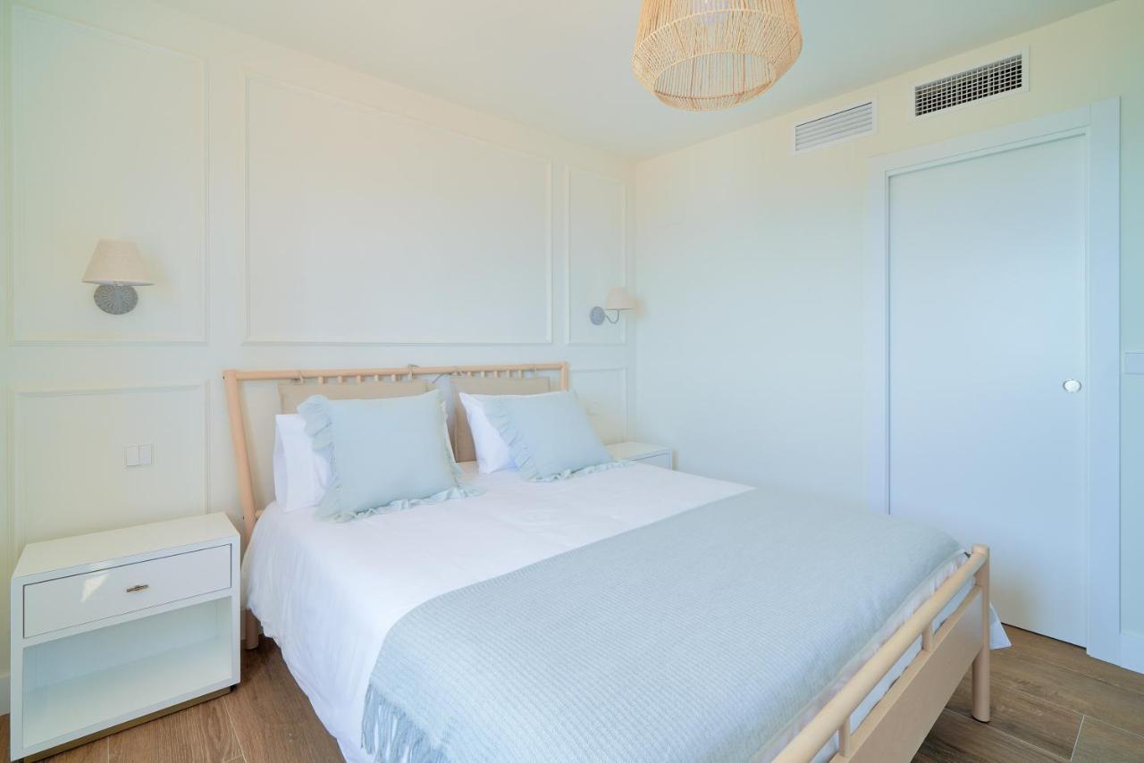 Sea Suite Beachfront Marbella Exterior photo